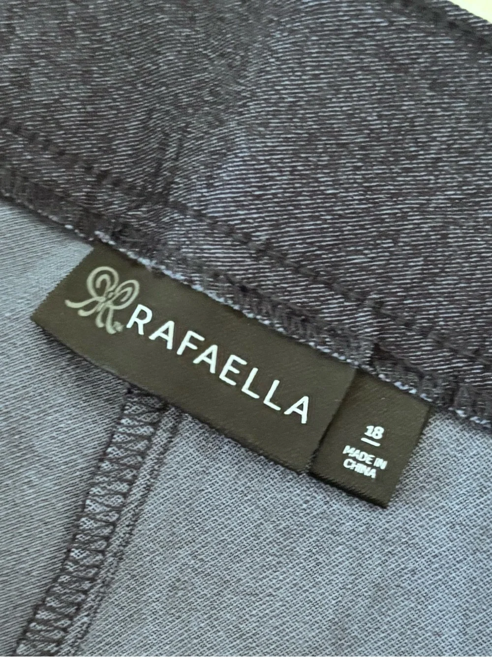Rafaella Navy High-Rise Tailored Shorts - Picture 7 of 13